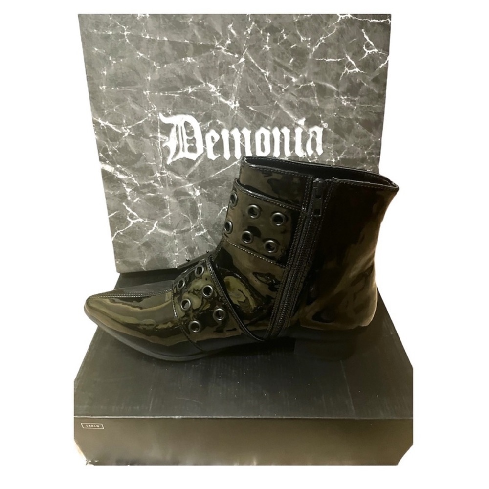 DEMONIA “WARLOCK” PATENT ANKLE BOOTS NIB